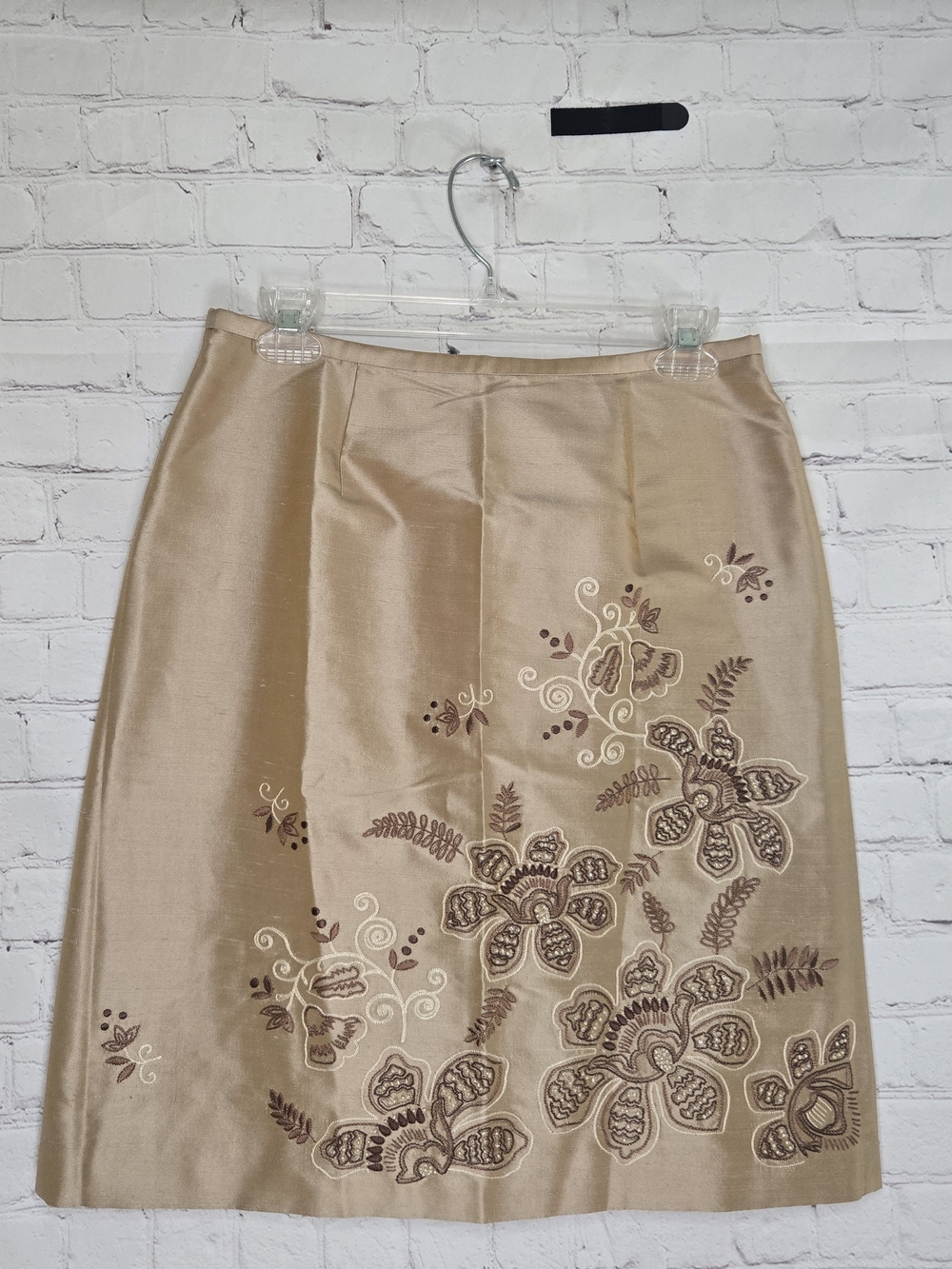 2000s Ann Taylor Petite‎ gold 100% Silk Embroidered Mini Skirt Etheral Classic